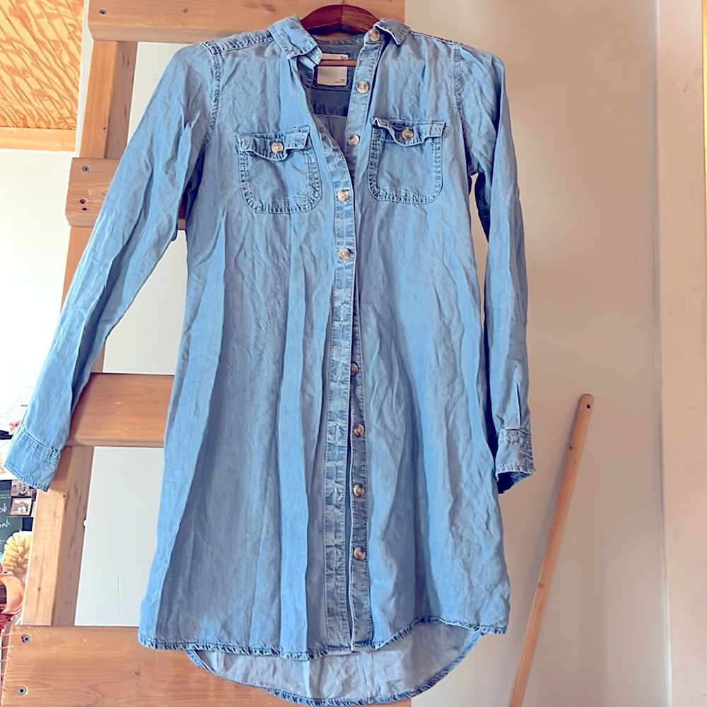 Denim chambray Button down tunic shirt sz S